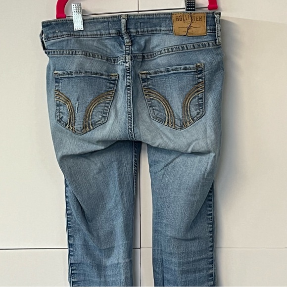 Women’s Hollister Factory Distressed Jeans. Size 0S W24 L29. - Picture 8 of 14